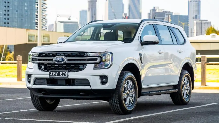 Ford Everest Active 2.0L AT 4x2