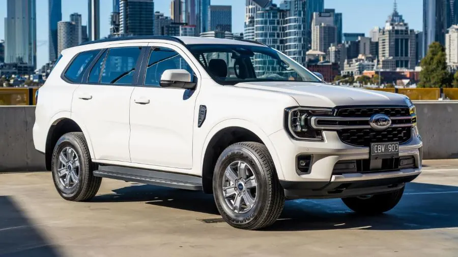 Ford Everest Active 2.0L AT 4x2