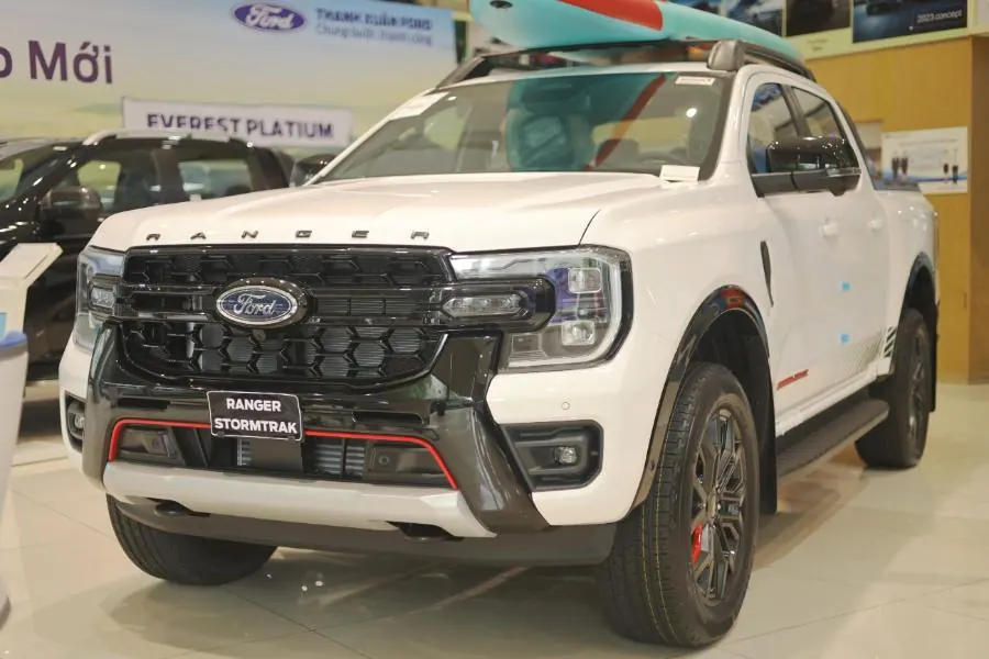 Ford Ranger StormTrak 2.0L Bi-Turbo 4x4 AT
