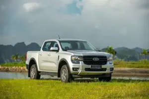 Ford Ranger XLS Thế hệ Mới 2.0L 4x2 MT - ảnh 3
