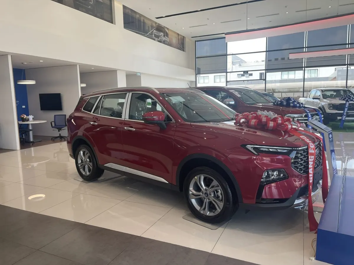 XE FORD TERRITORY GIẢM GIÁ NIÊM YẾT. CƠ HỘI VÀNG ĐỂ KHÁCH HÀNG SỞ HỮU.